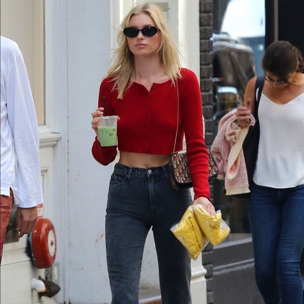 (NEW!) Brandy Melville Athelia Top Red! ❤️🎈💋🌹